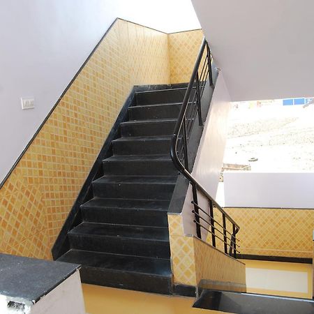 Hotel Utsav Shirdi Ngoại thất bức ảnh