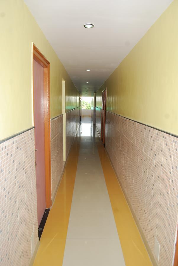 Hotel Utsav Shirdi Ngoại thất bức ảnh