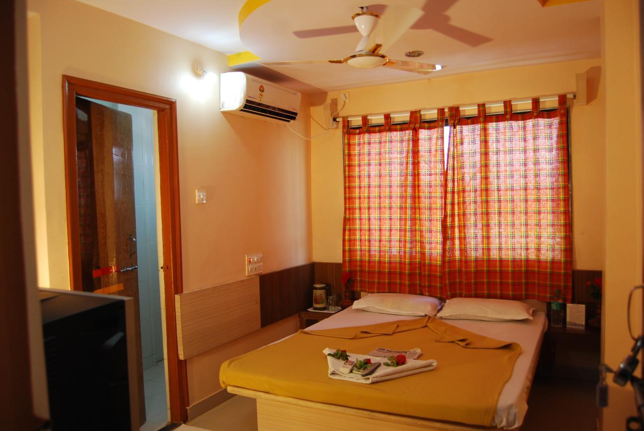 Hotel Utsav Shirdi Ngoại thất bức ảnh